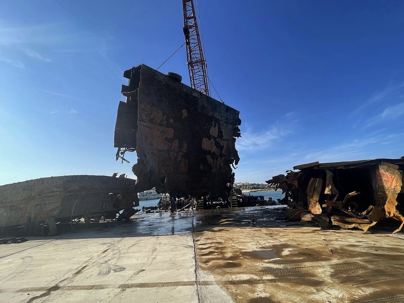 25580E6D-59C8-45A2-B160-2385B62F2E22